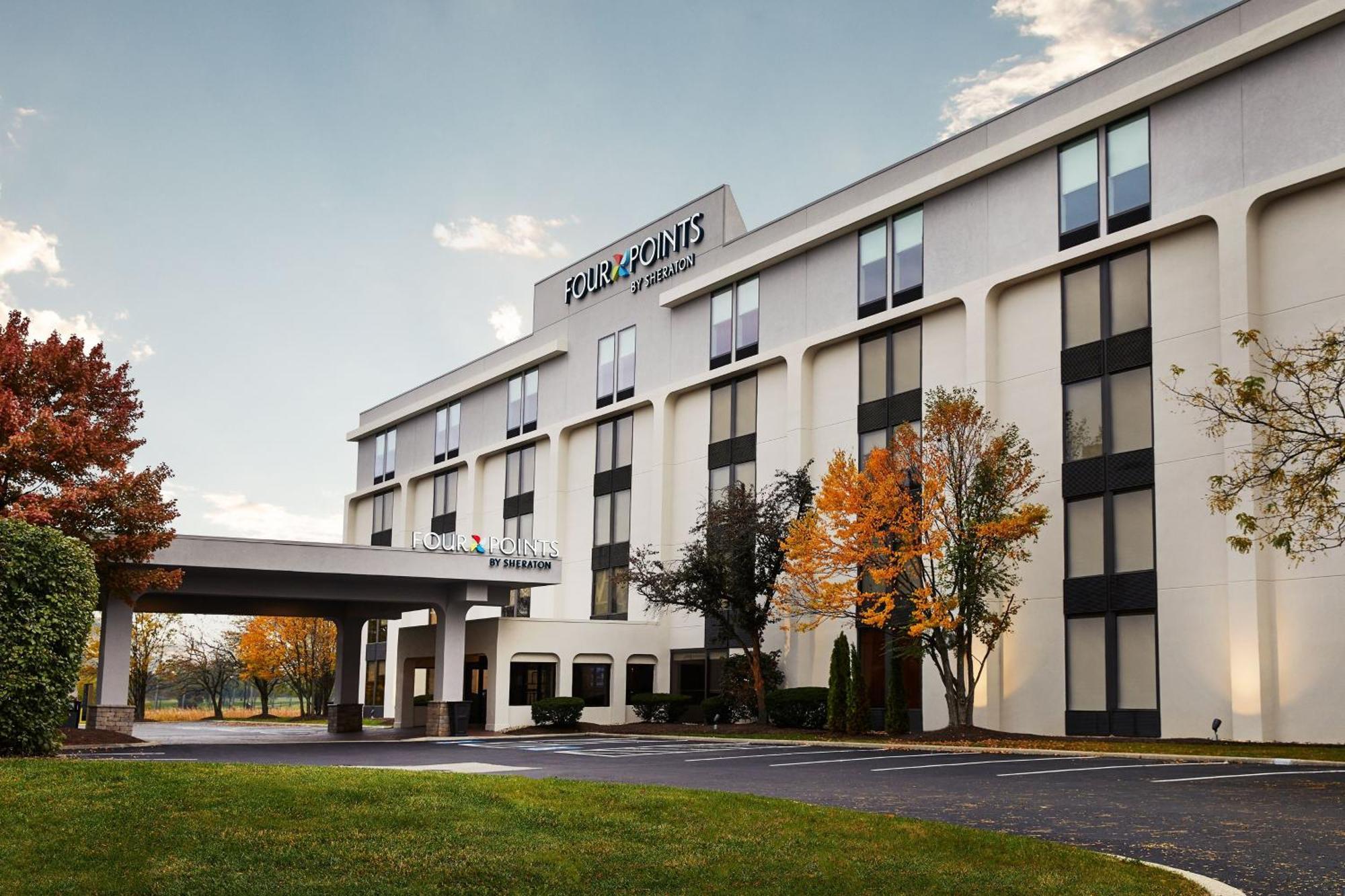 Four Points By Sheraton Chicago Westchester/Oak Brook Exterior photo